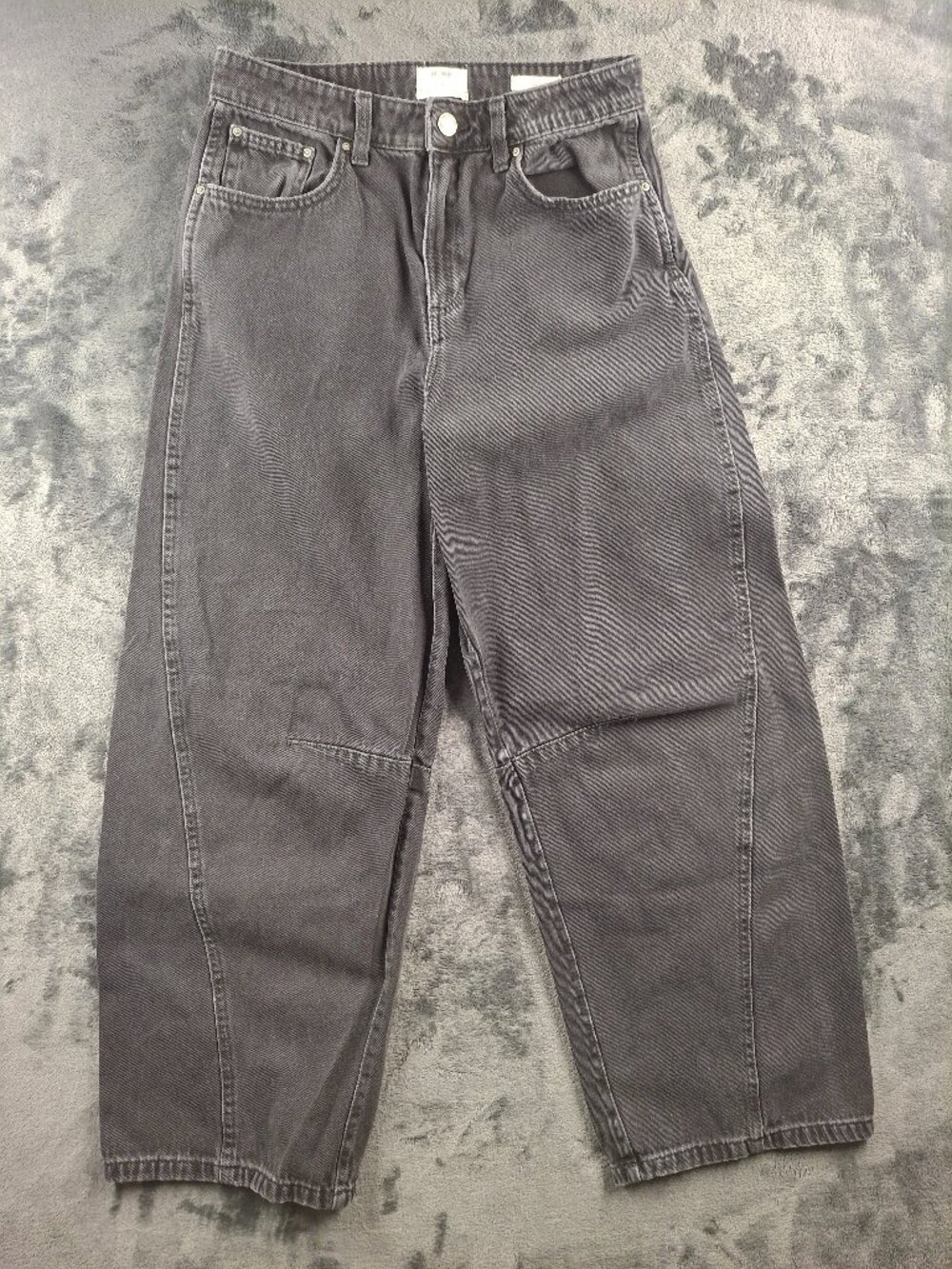 Cotton-on Black/Dark Grey Barrel style jeans, size 26 waist, made in Bangladesh
